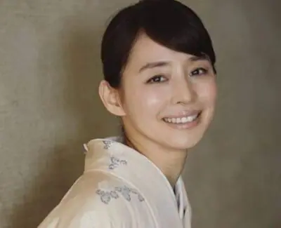 石田ゆり子　結婚しない理由　なぜ